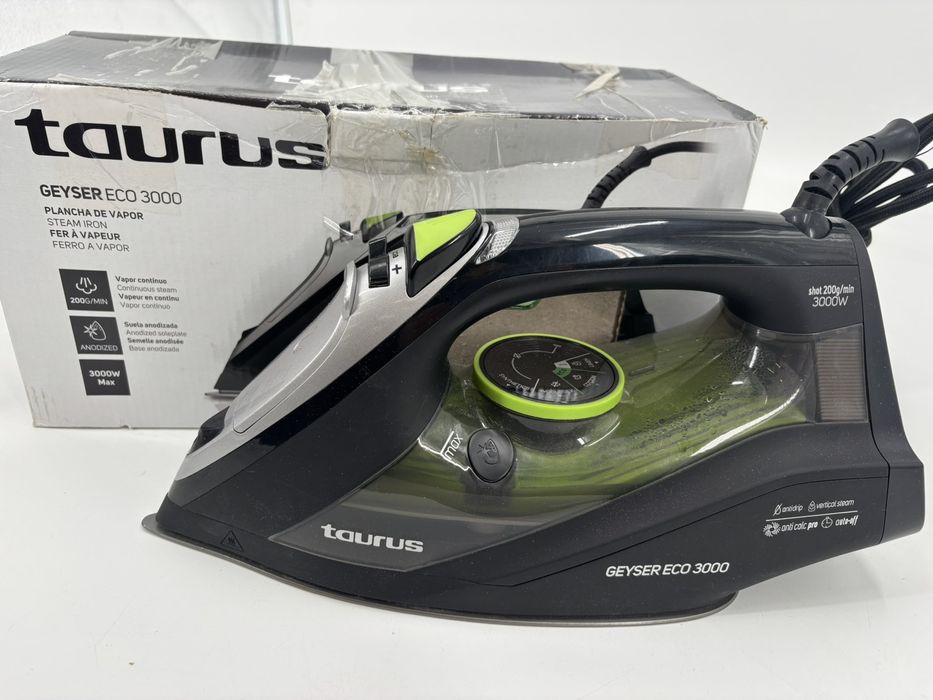 Парна ютия Taurus Geyser Eco 3000. 
Мощност: Максимална мощност от 3000 W за бързо нагряване и ефективно гладене.