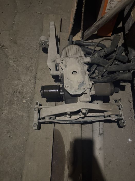 Продам Задний Редуктор и кардан