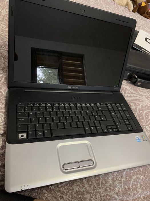 Laptop compaq se vinde