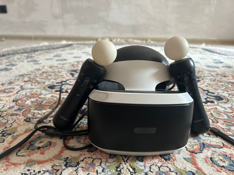 Продам рs 4  с виар очками