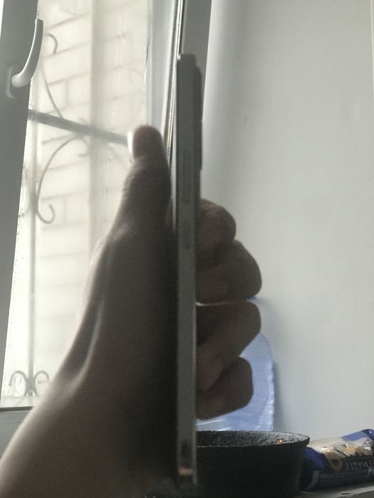 продам Vivo V40 Lite