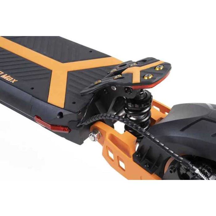 Продава се KuKirin G2 Max, черен цвят, нов.