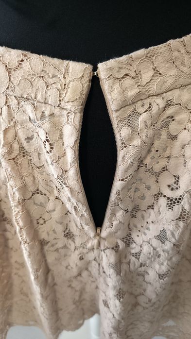 Fustă Midi H&M din Dantelă Florală Bej Pudrat, Mărime 40(potrivita si pt M)