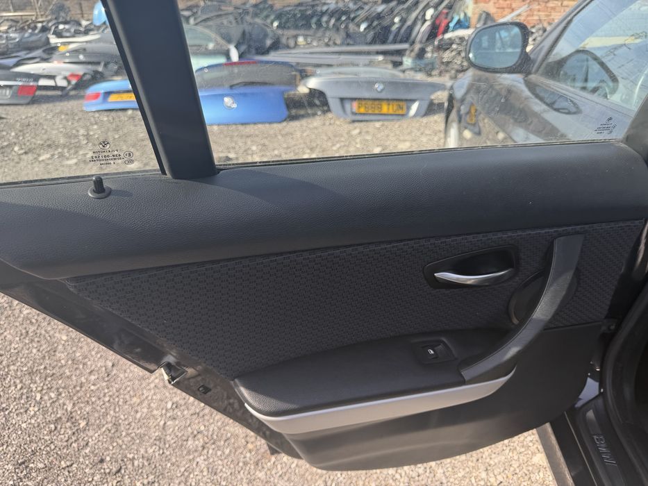 Полукожен салон бмв е91 ЛЯВ ВОЛАН