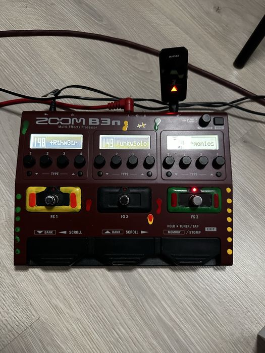 Zoom b3n Басовый процессор