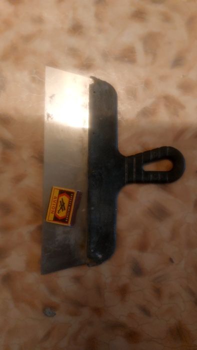 Шпатель для шпаклевки