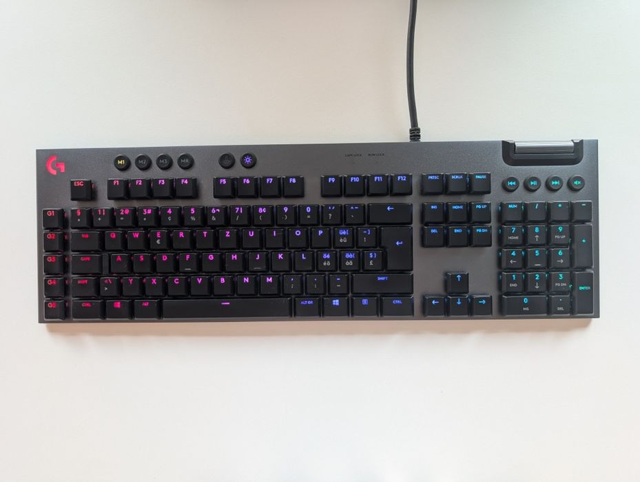 Logitech G815 (Tactile) RGB: Tastatură Mecanică Premium