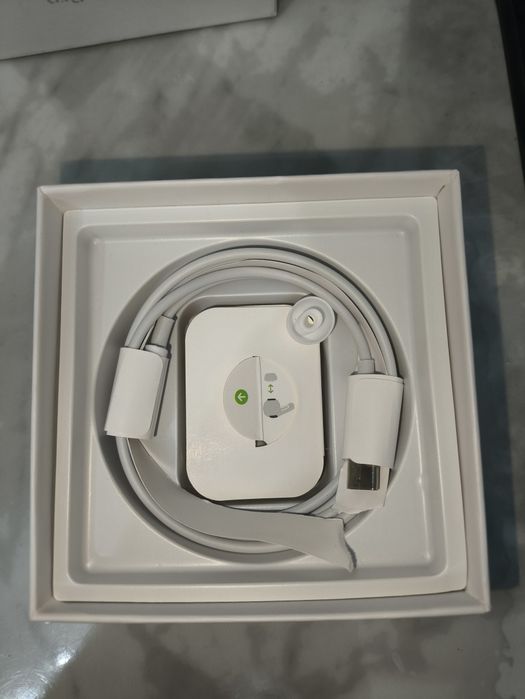 Наушники AirPods