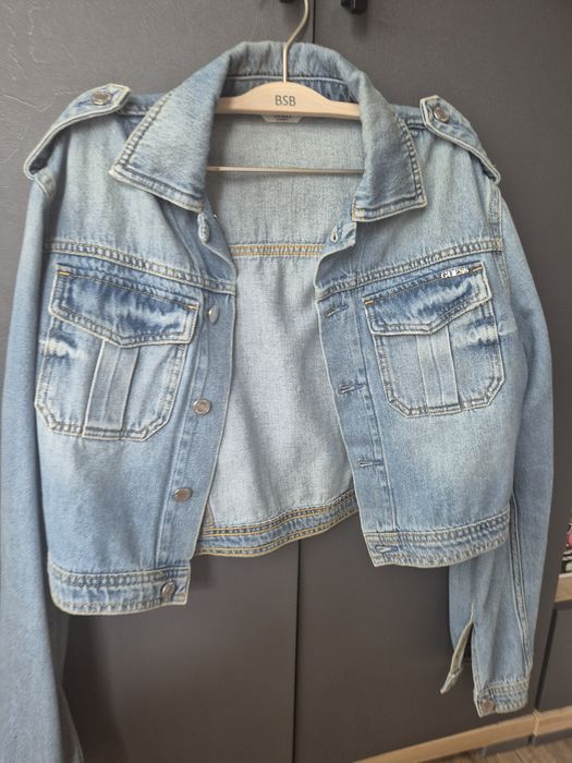 Geaca denim Guess L-xl noua,damă