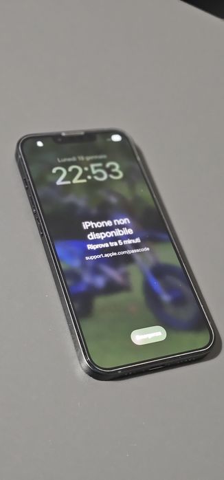 Iphone 16e pentru piese