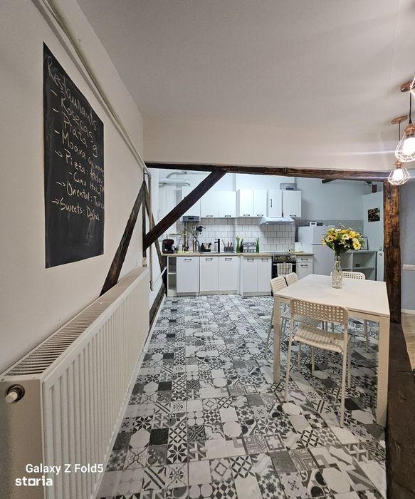 Apartament premium cu 3 camere de închiriat – Ultracentral Oradea.