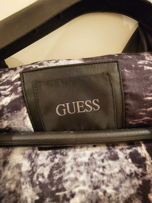 Зимно яке GUESS M-L