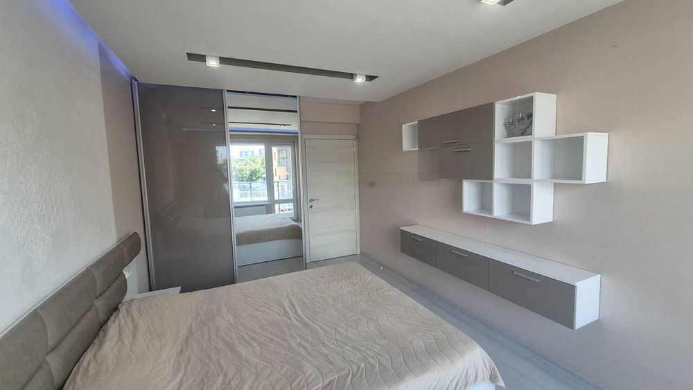 Дава се под наем Тристаен апартамент в Пловдив, Кършияка - 120 кв.м за 825 € - Снимка #3