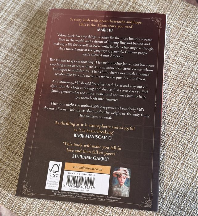 Carte în engleză/ Luck of the titanic, Stacey Lee