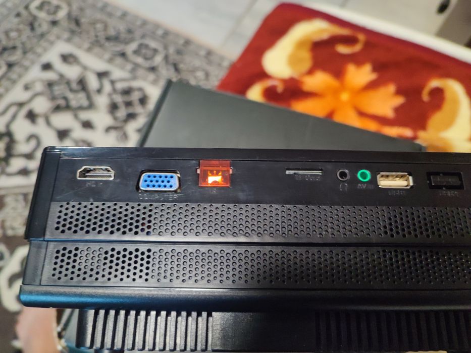 Проектор/ Прожектор