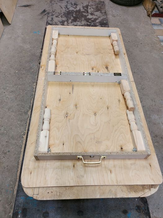 Жер стол сатылады Кішкентай стол 4000 т