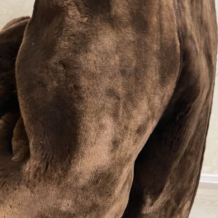 Продам шубу женскую мутон