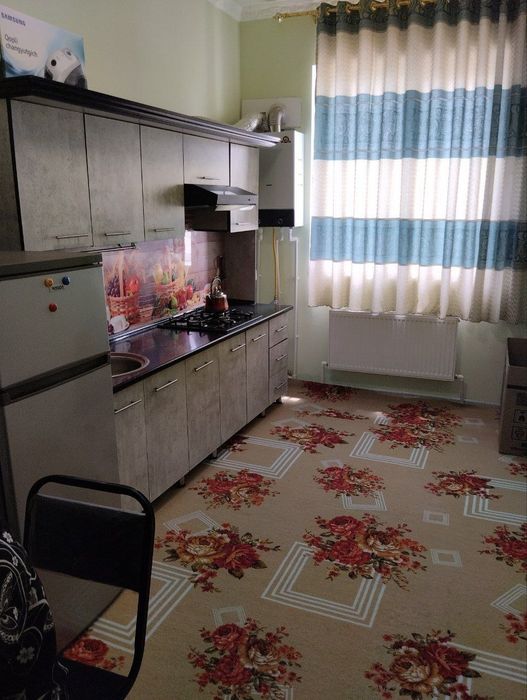 Ижара уй берилади.кизлар еки оилага