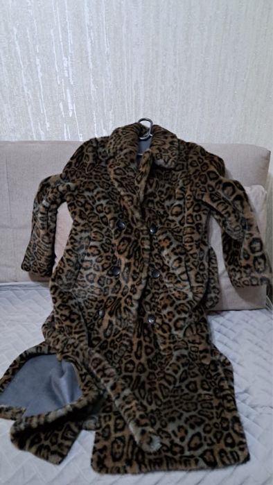 Продам шубу, как новая!!