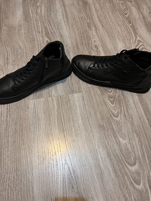 Pantofi din piele naturala