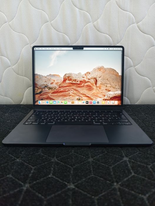 MacBook Air M2 8/256 85% Midnight