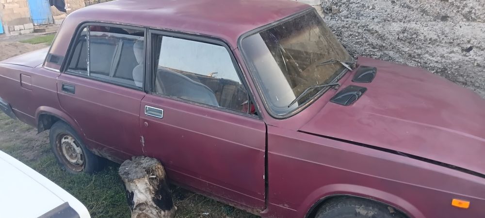 Продам по запчастям.