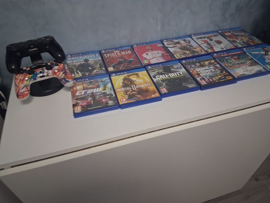 Ps4 2manete 12jocuri