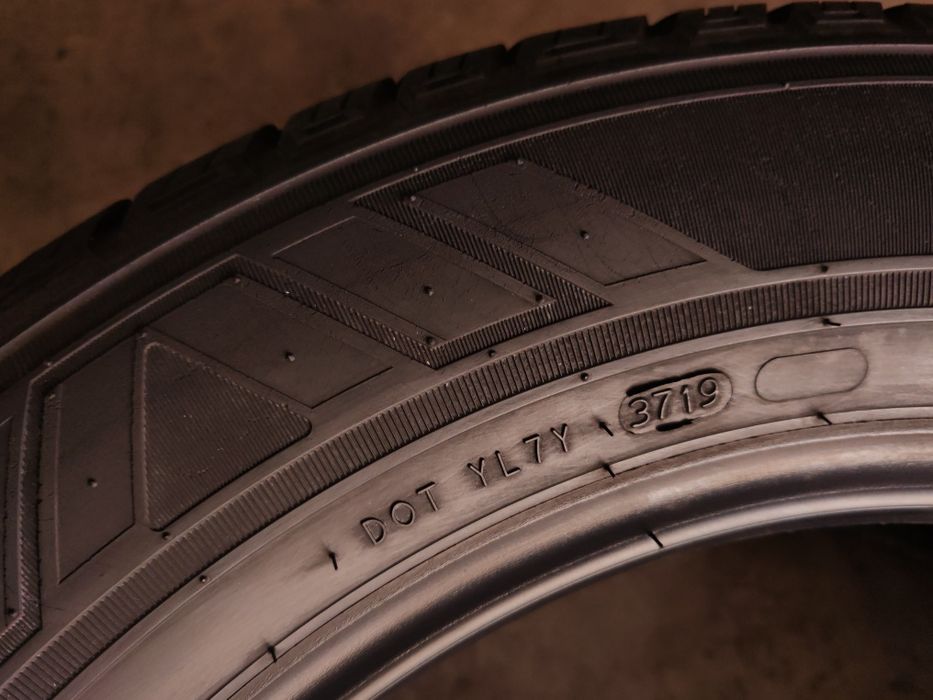 235 60 R17 C vara Anvelope Cauciucuri Nokian 9mm