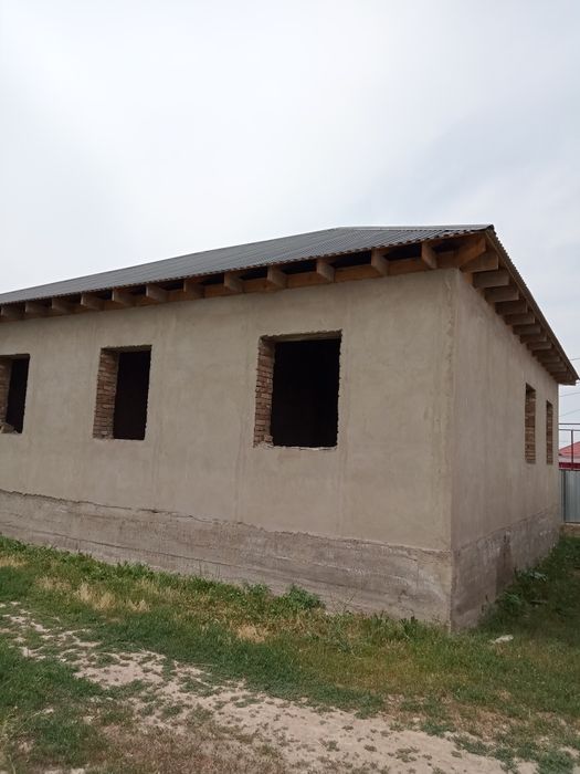 Продается дом 10/12 , Рядом времянка 9/4