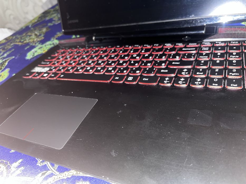 Lenovo IdeaPad Y700-15ISK