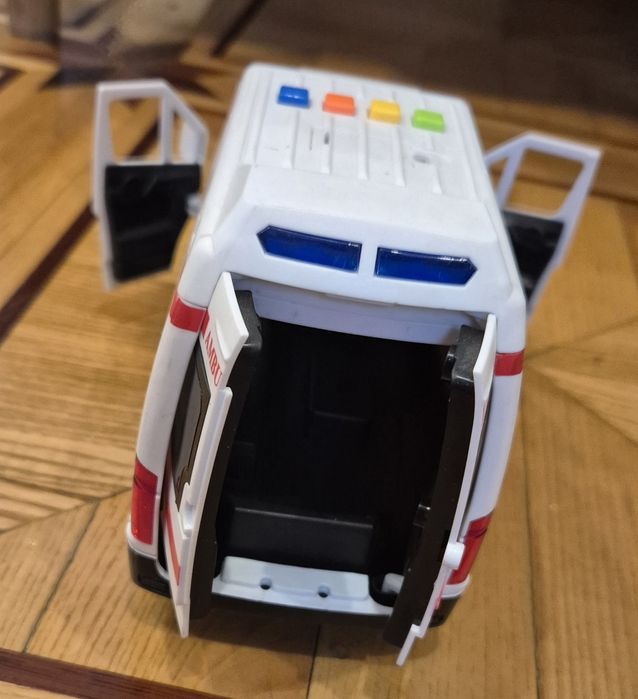 Машинка Скорая Помощь б/у