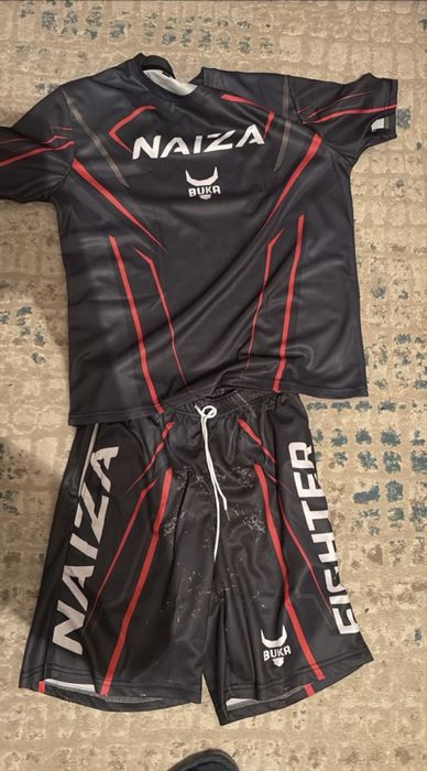 Ражгарт найза.