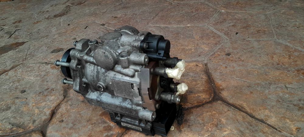 Vand pompa diessel opel astra 2.0