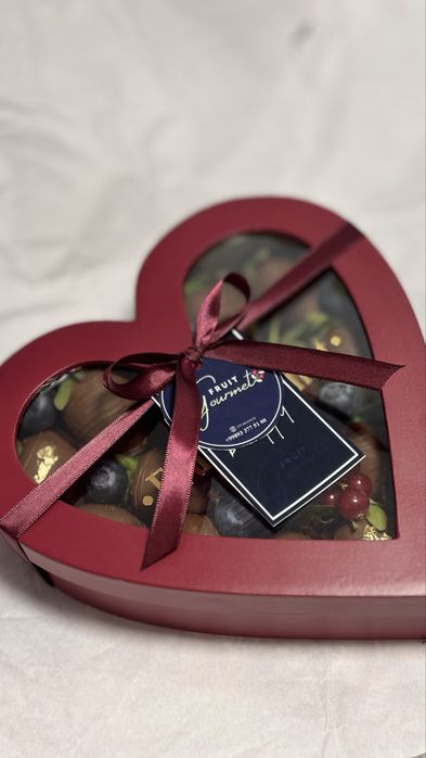 Клубника в шоколаде  Подарки Шоколад Сладости Qulpnay shokolad