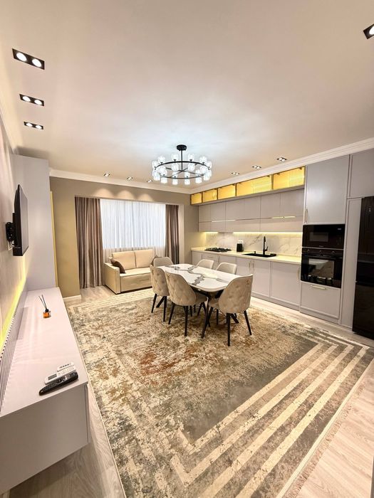 Квартира 3в4х комнатная Алайский Ц-2