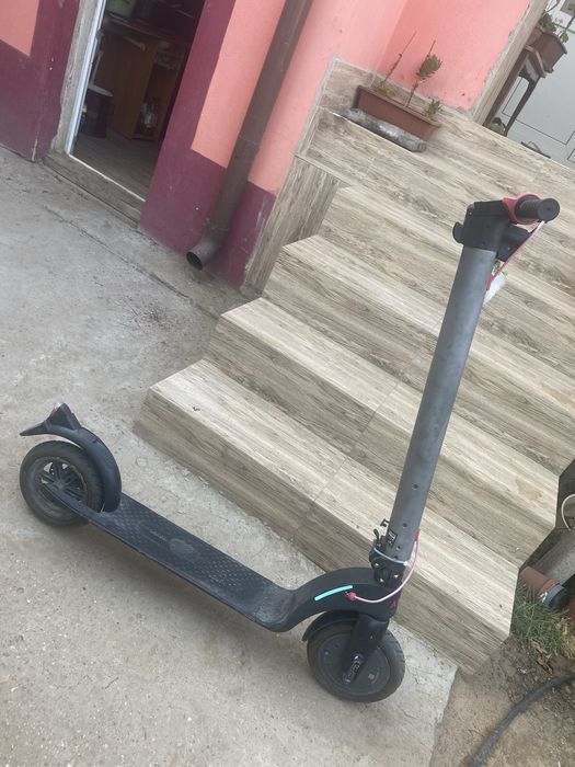 Trotineta electrica Akai