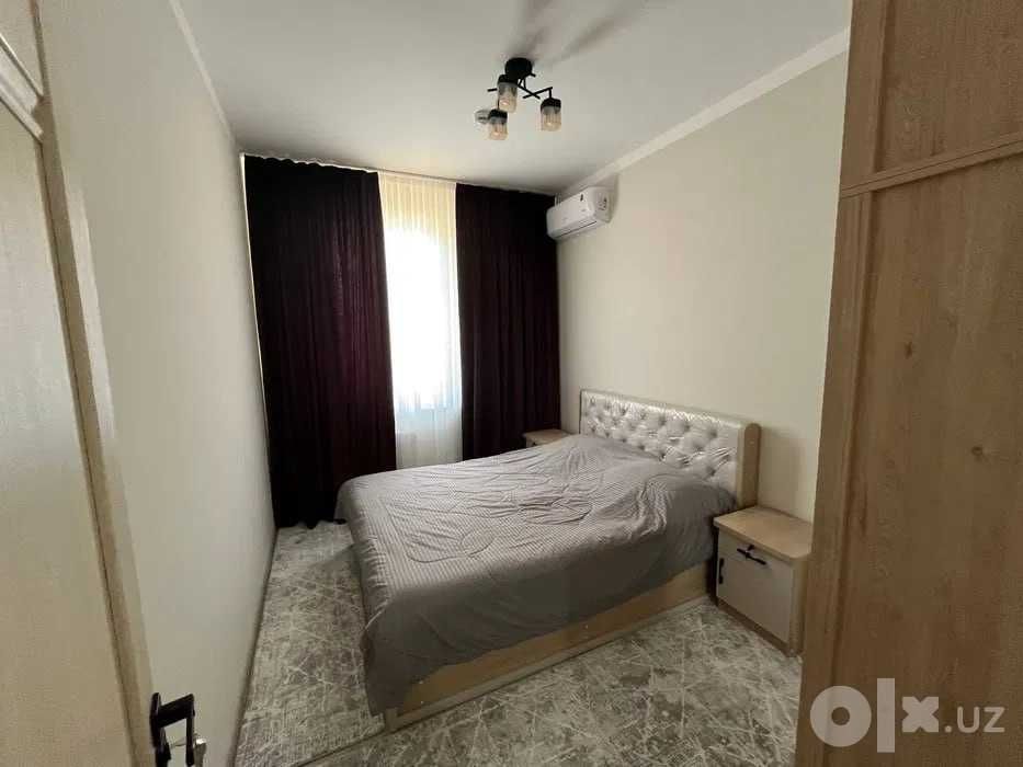 "Yunusabad Green park 2xonali 8/16 50m2 Sotiladi "