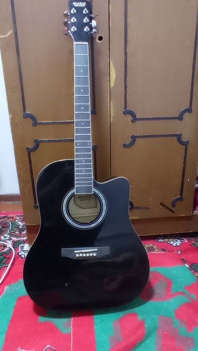 Gitara sotiladi acustika m41 indanesiya