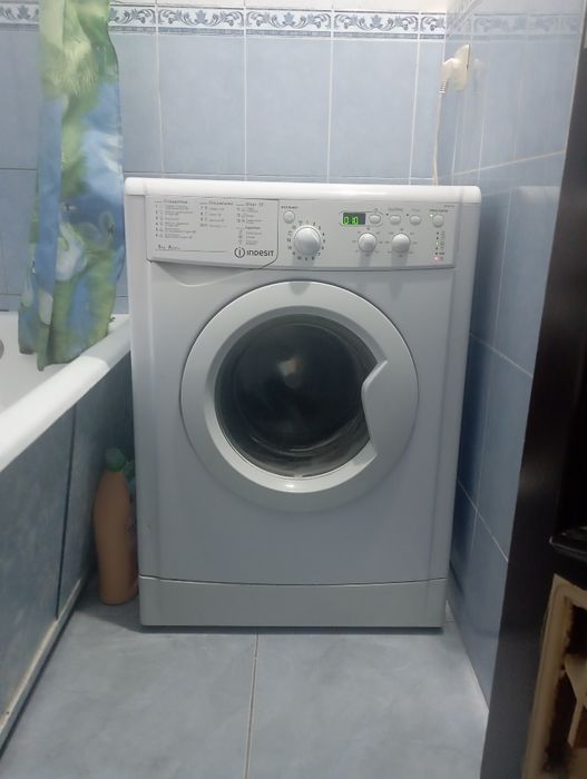 Стиральная машина Indesit 5 кг