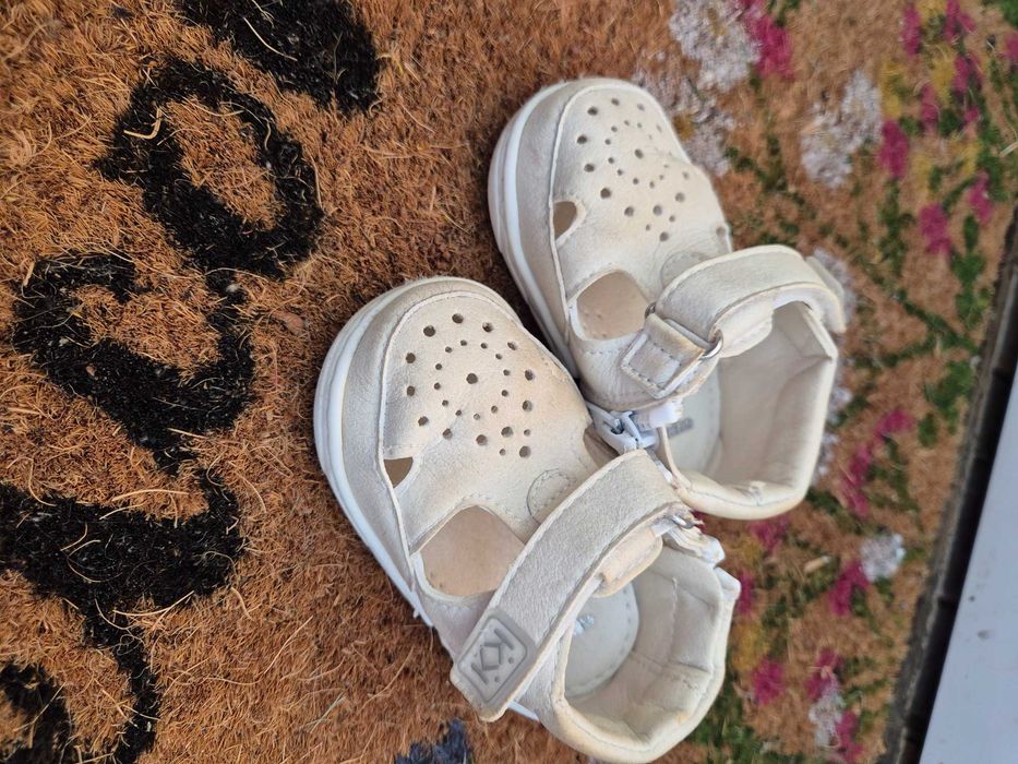 Бебешки обувки  Колев