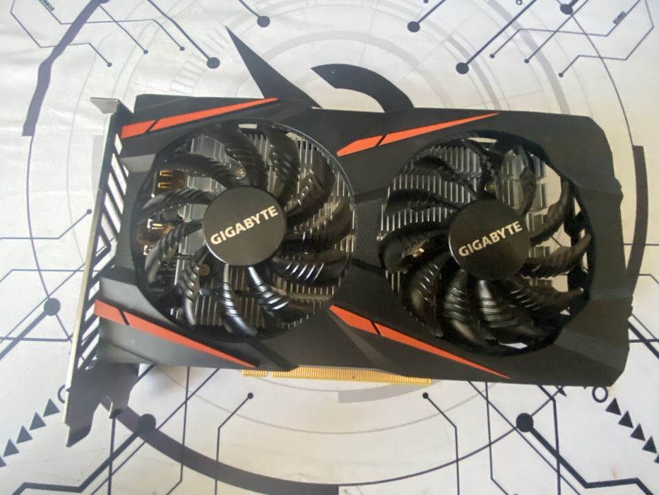 Placă video GTX 1050 Ti 4GB – DEFECTĂ / pentru piese sau reparație