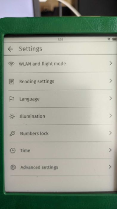 Електронна книга с подсветка и активен калъф Tolino Shine 2 HD