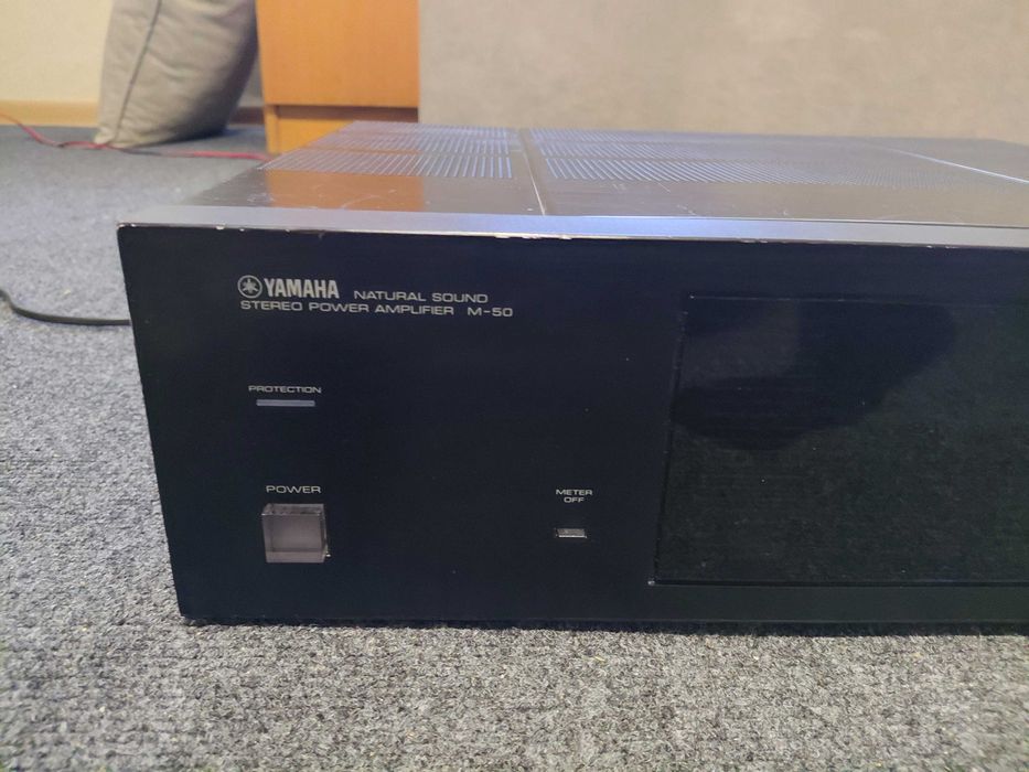 Yamaha M-50 усилвател