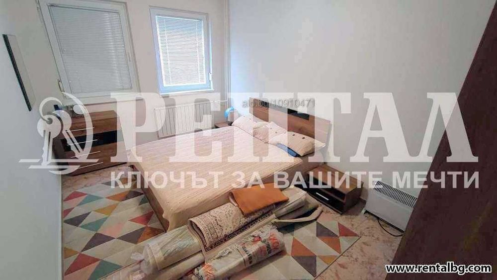 Тристаен, тухлен до Новотела с гараж