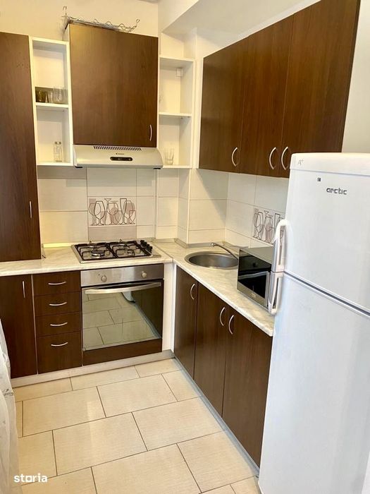 Inchiriez apartament, o camera+nisa dormit+parcare, ARED-UTA