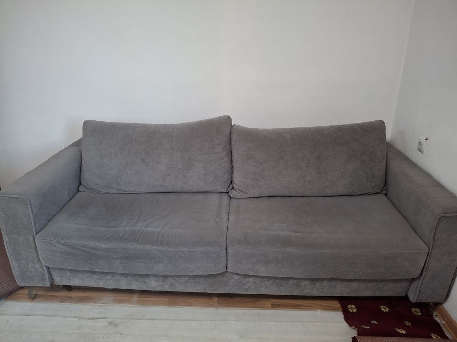 Хороши Диван продам