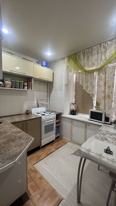 Продам 2-комнатную квартиру 20 мкрн