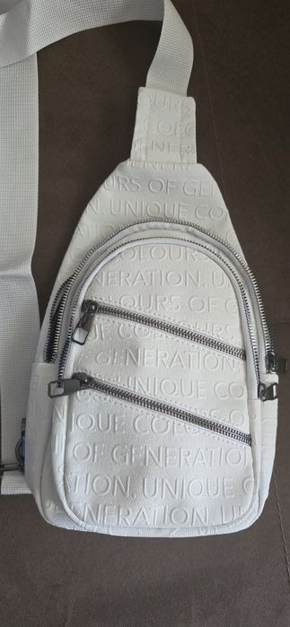 Раница и Спортна чанта-BENETTON.