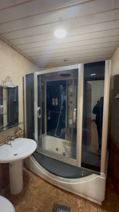 Dushavoy Kabina sotiladi