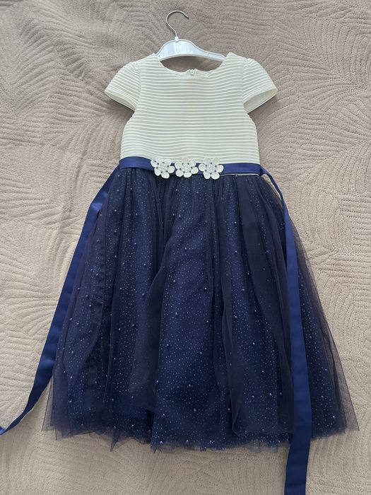 Продам платье для девочек